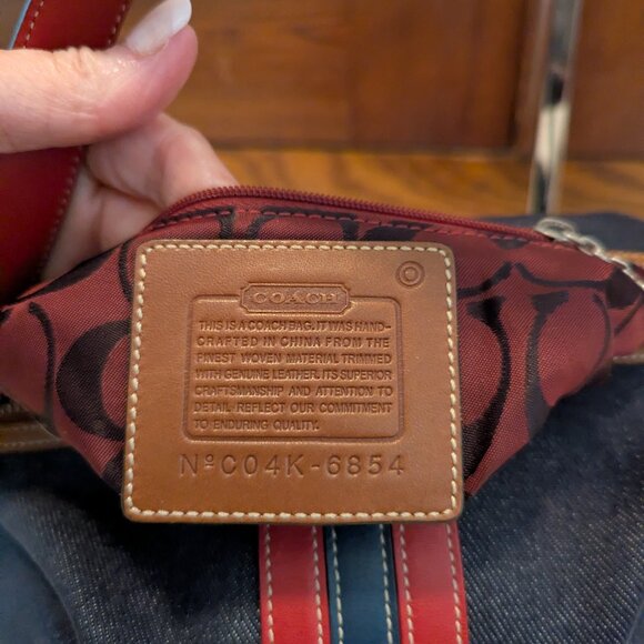 VINTAGE Coach Denim Shoulder Bag with Red Stripes And Brown Accents - Picture 10 of 11